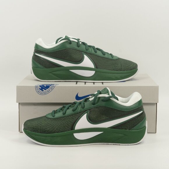 Athletic_Shoes